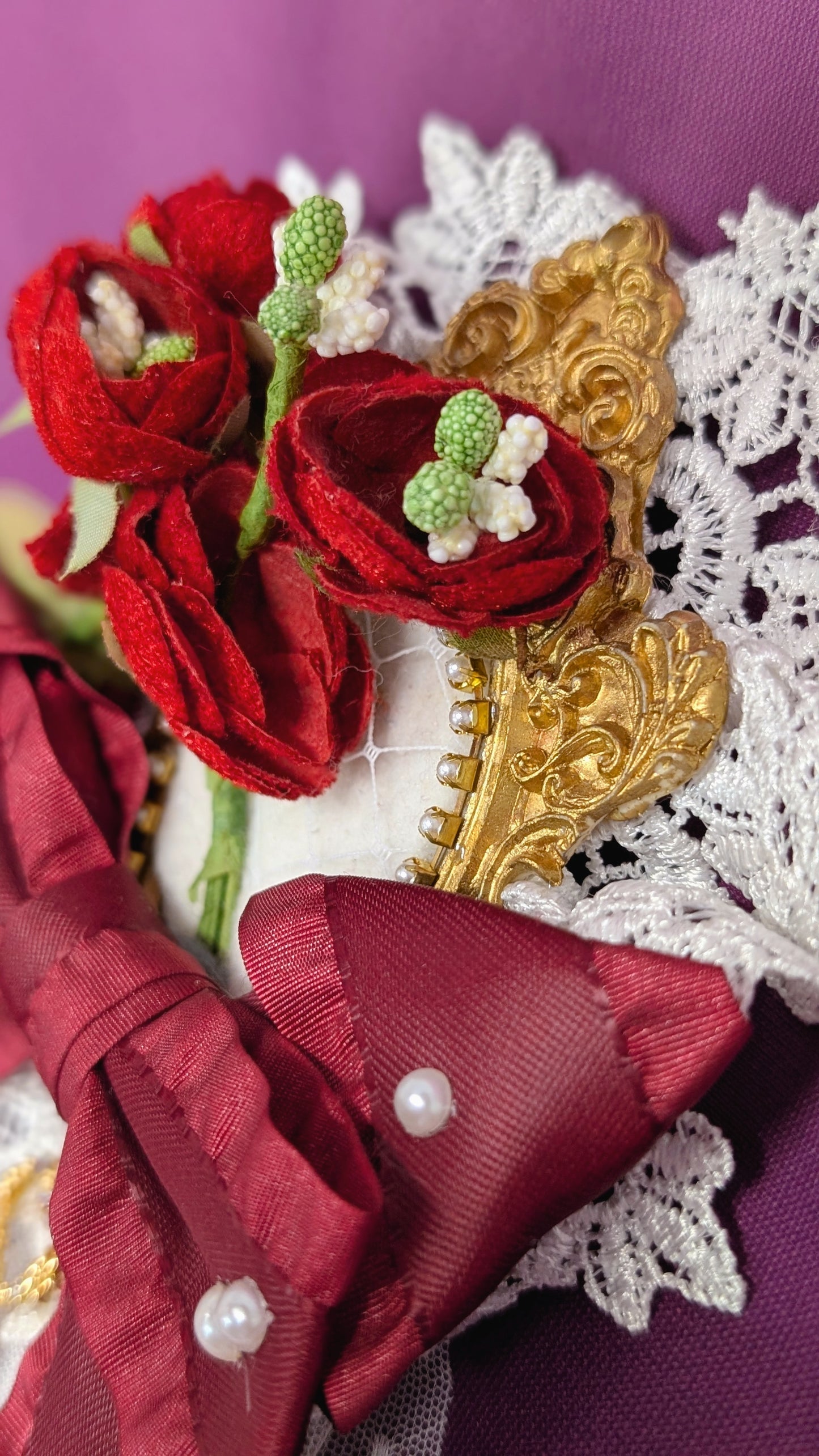 Blütenschleier Brosche/Spange • Weiß • Rosa • Rot