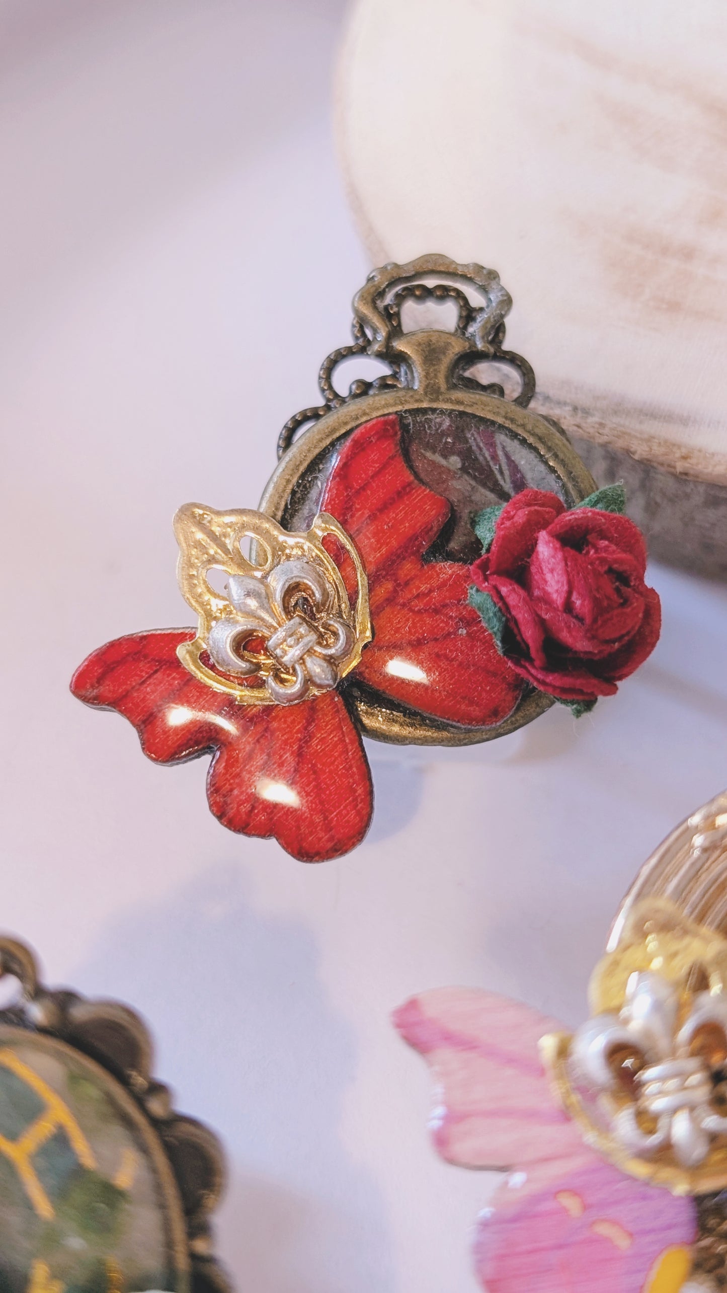 Ring "Stiller Flug" • Größenverstellbar • Rosa • Rot • Weinrot • Orange • Braun