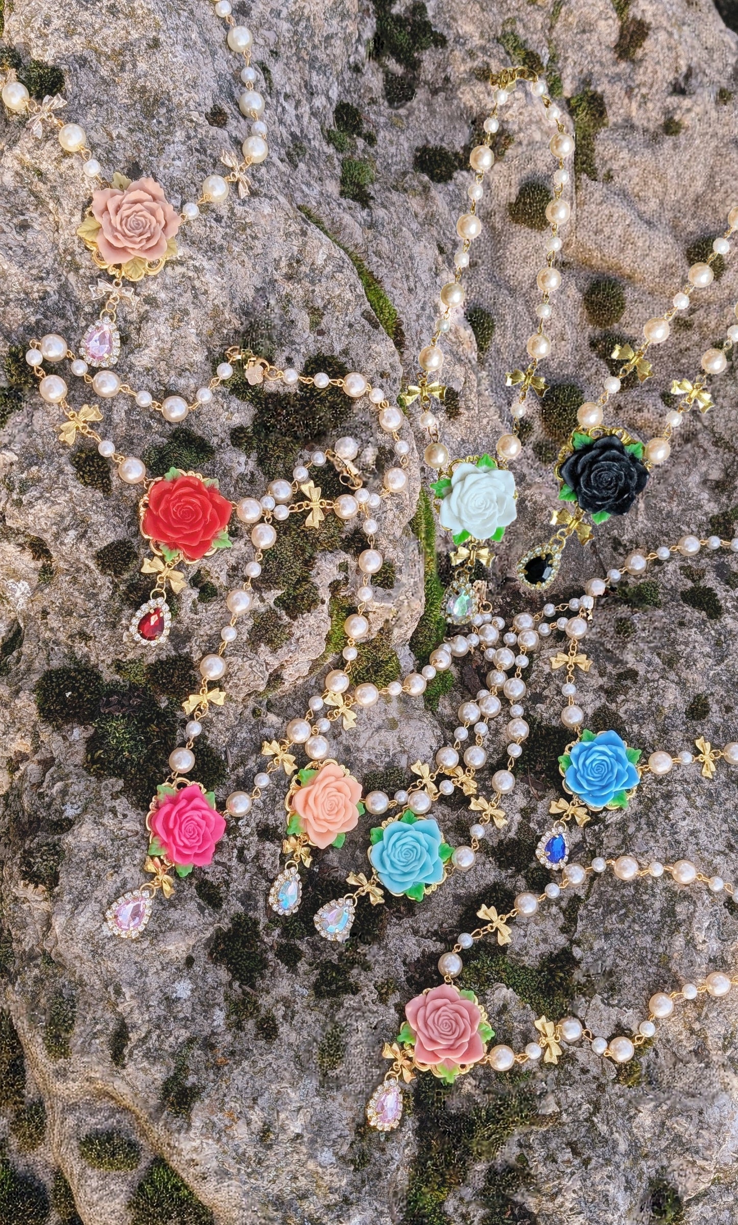 Kette "Die ewige Rose" • Rot • Pink • Rosa • Altrosa • Apricot • Blau • Mint • Schwarz• Weiß