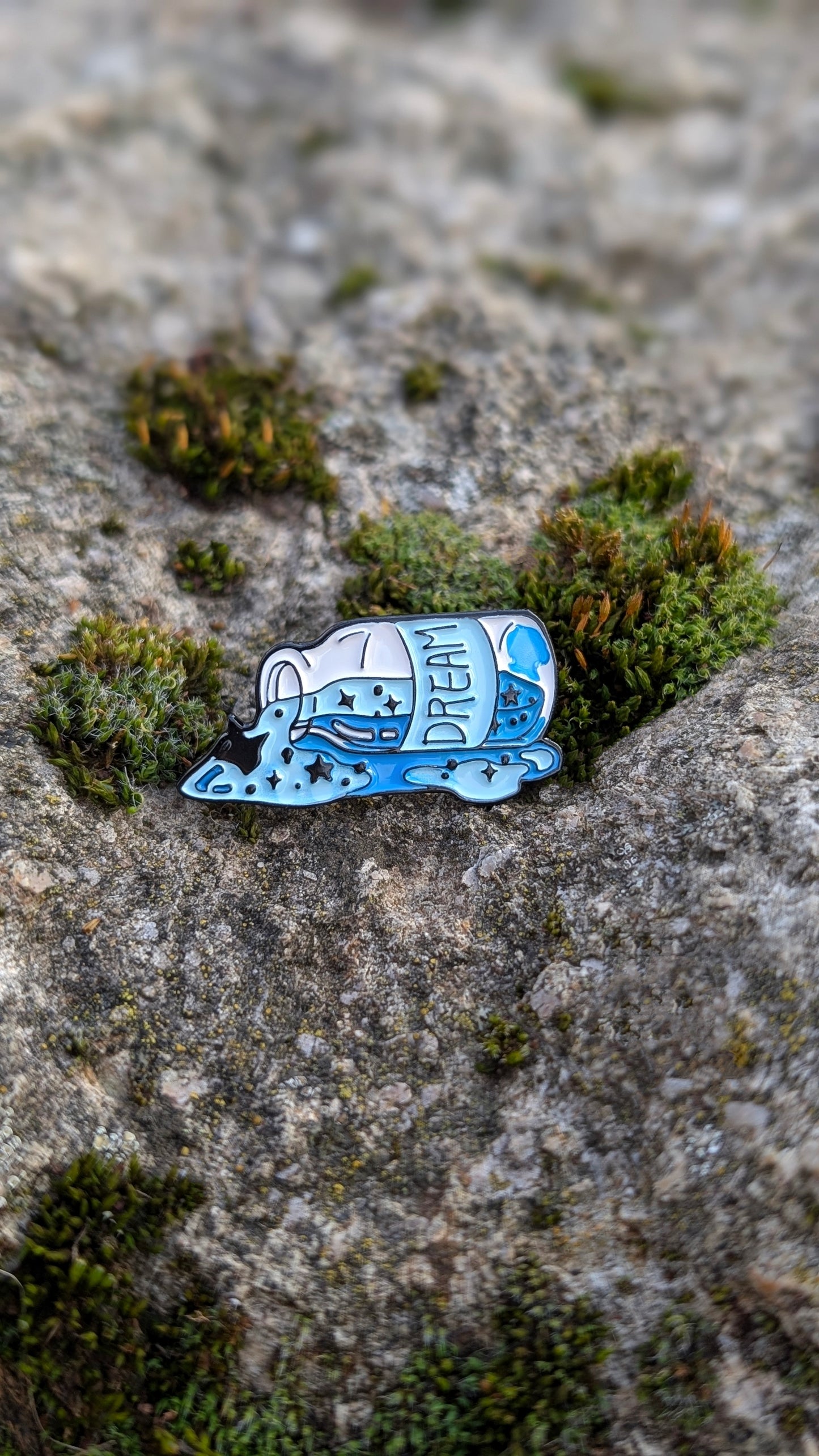 Pin • "Entflossene Träume"