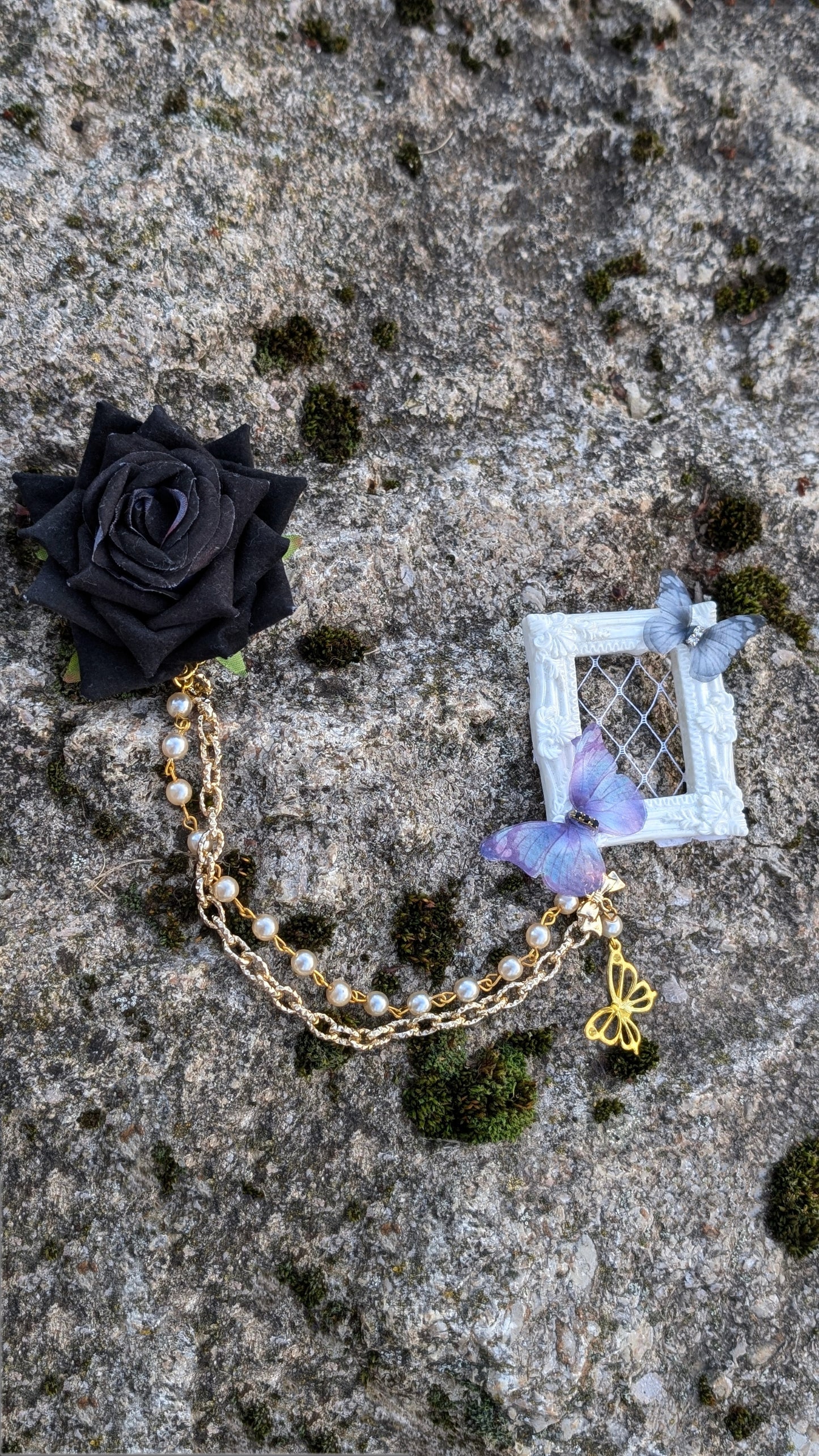 Ketten Brosche "Rosenfenster" • Blau • Schwarz