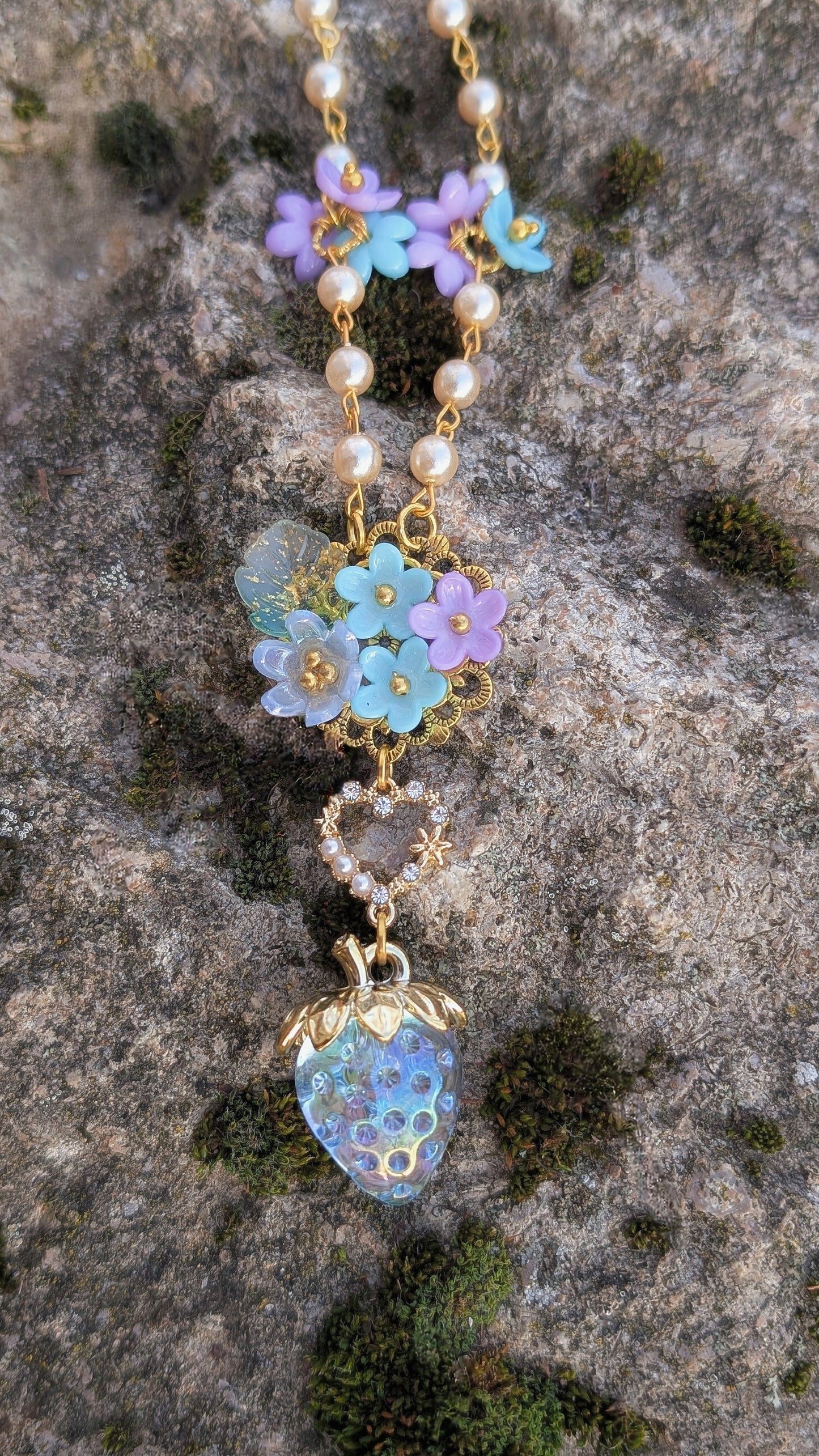 Kette "Früchte des Sommers" • Blau • Rot • Blassblau • Rosa • Apricot