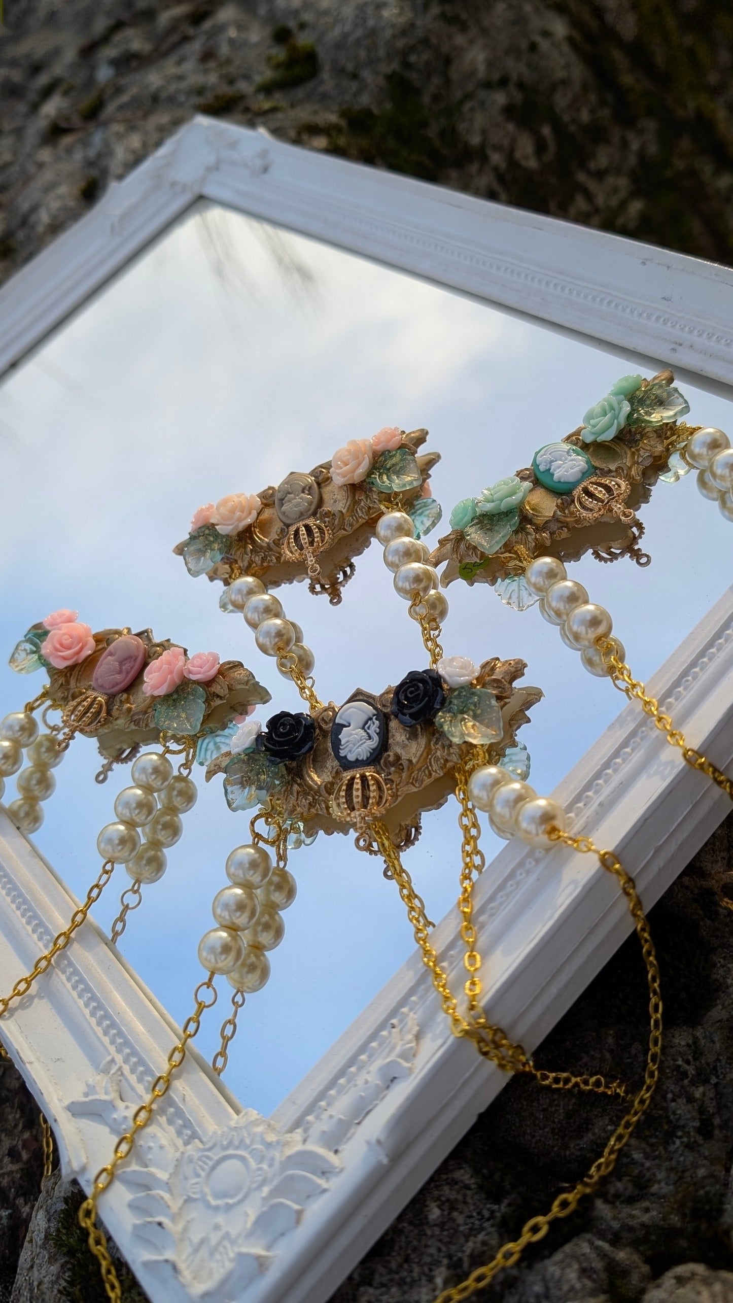 Collier "Rosenkönigin" • Schwarz • Rosa • Creme • Mint