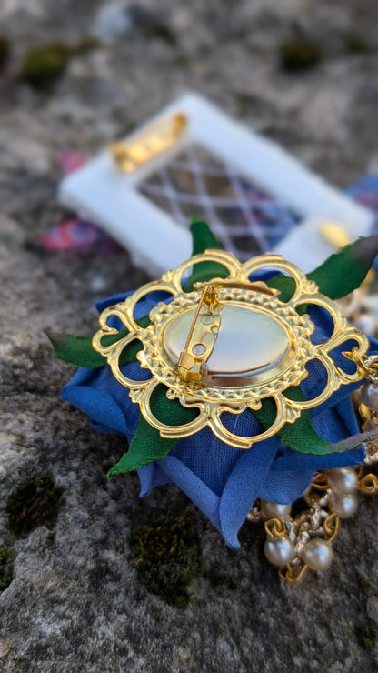 Ketten Brosche "Rosenfenster" • Blau • Schwarz