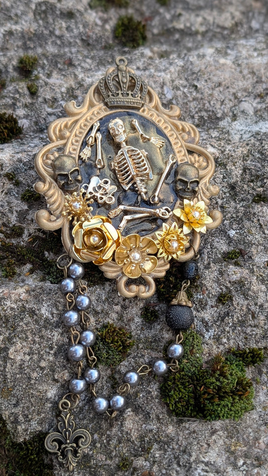 Brosche "Vergangene Könige"