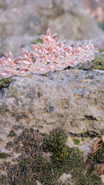 Tiara "Zart in Rosé"