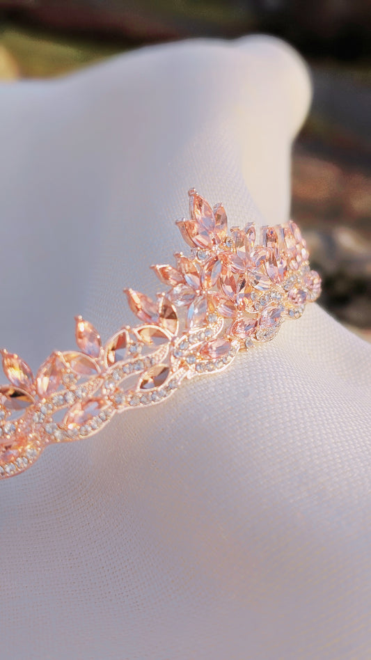 Tiara "Zart in Rosé"